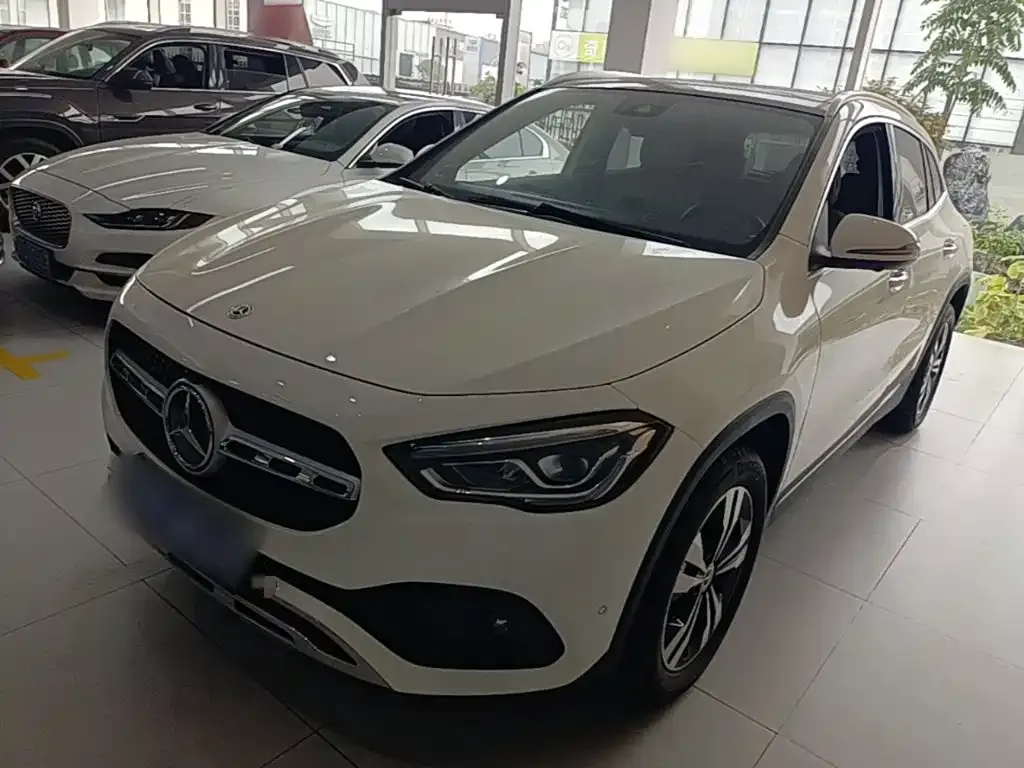 Mercedes-Benz GLA — фото 8