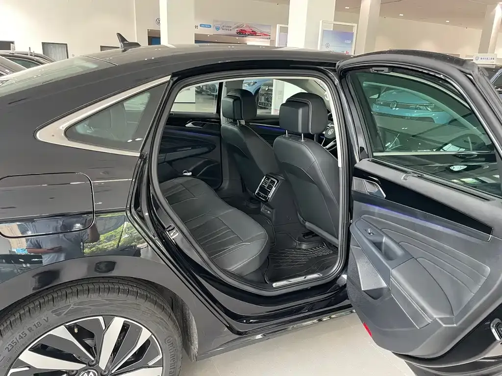 Volkswagen Passat — фото 3