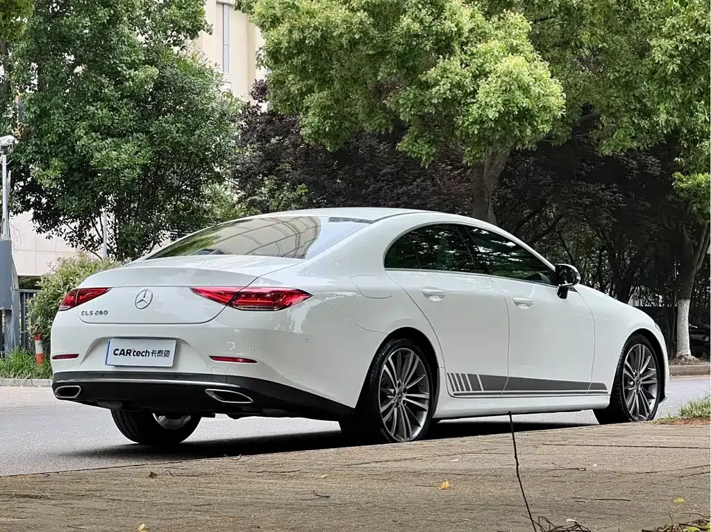Mercedes-Benz CLS — фото 6