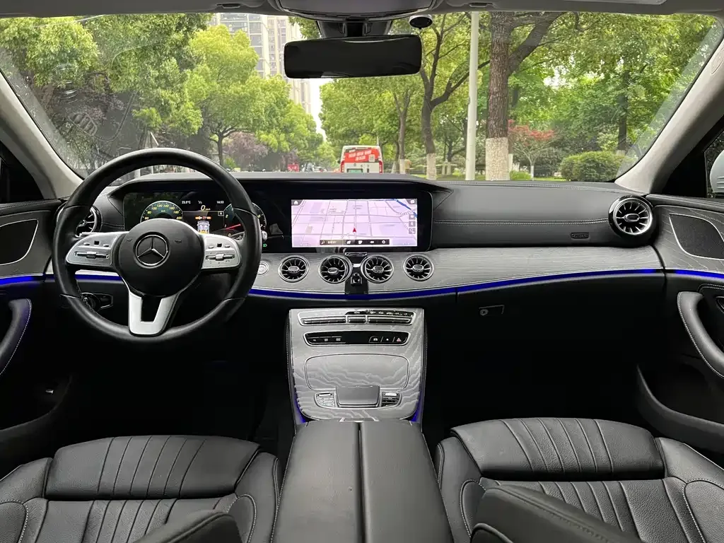 Mercedes-Benz CLS — фото 4