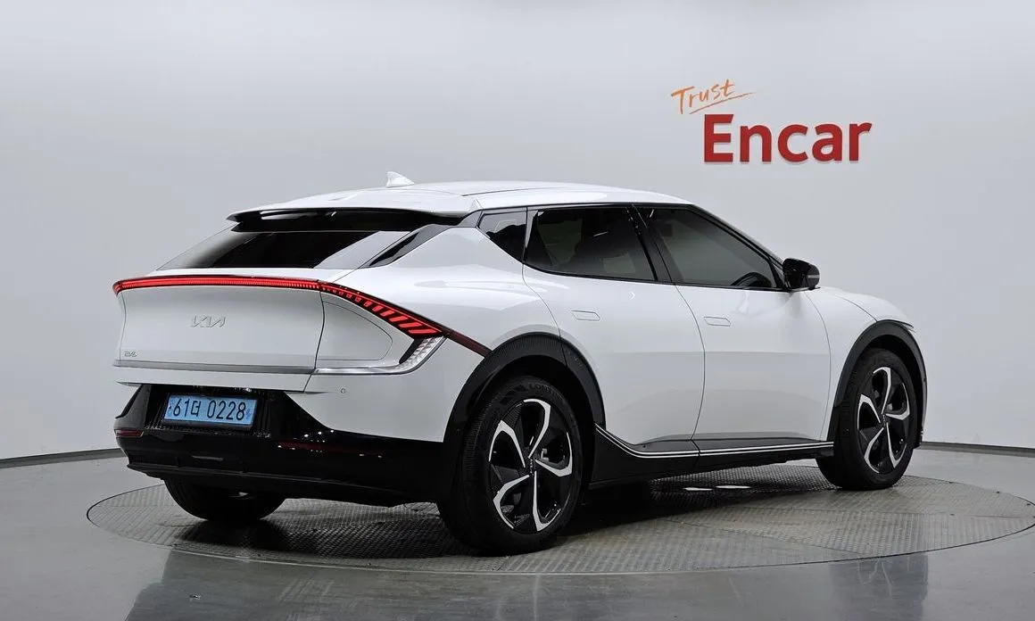 Kia EV6 — фото 5