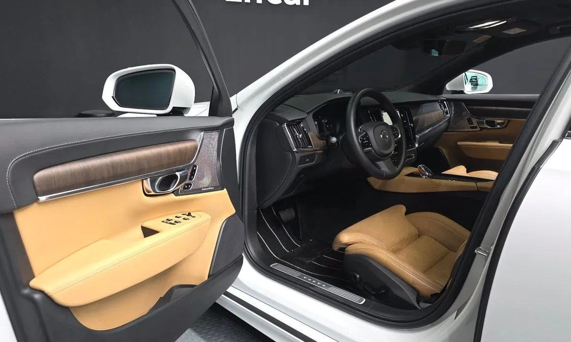 Volvo S90 2023 из KR, фото 9