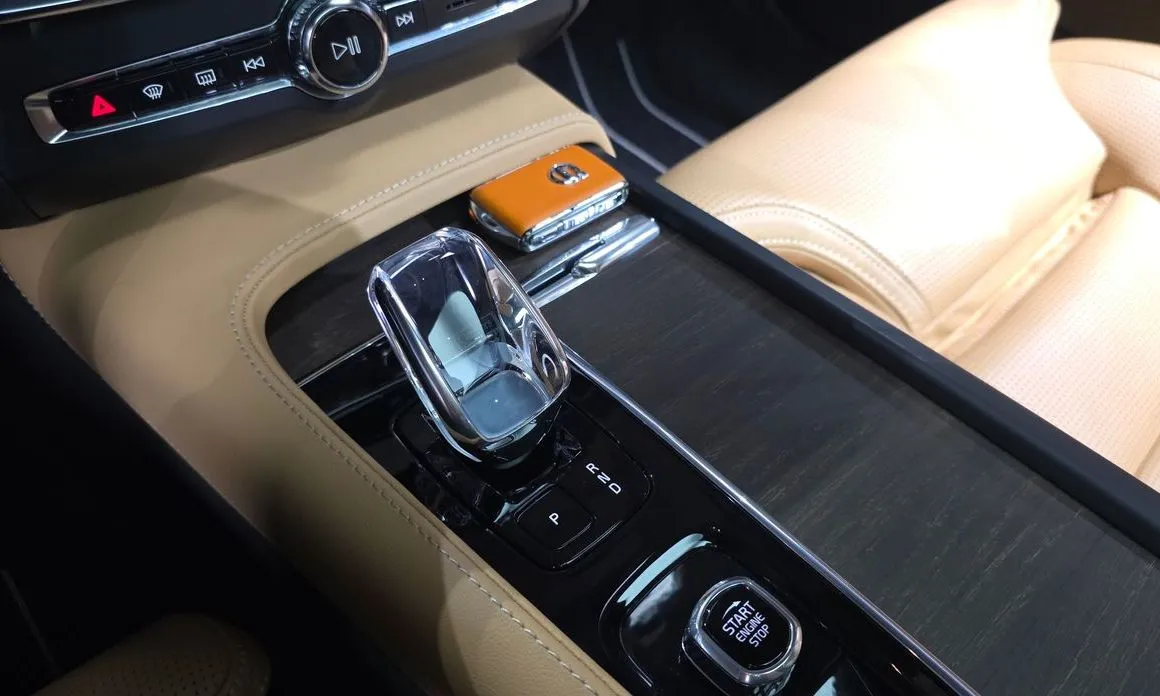 Volvo S90 2023 из KR, фото 5