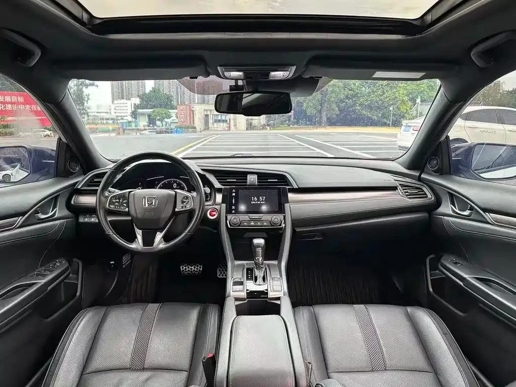 Honda Civic — фото 7