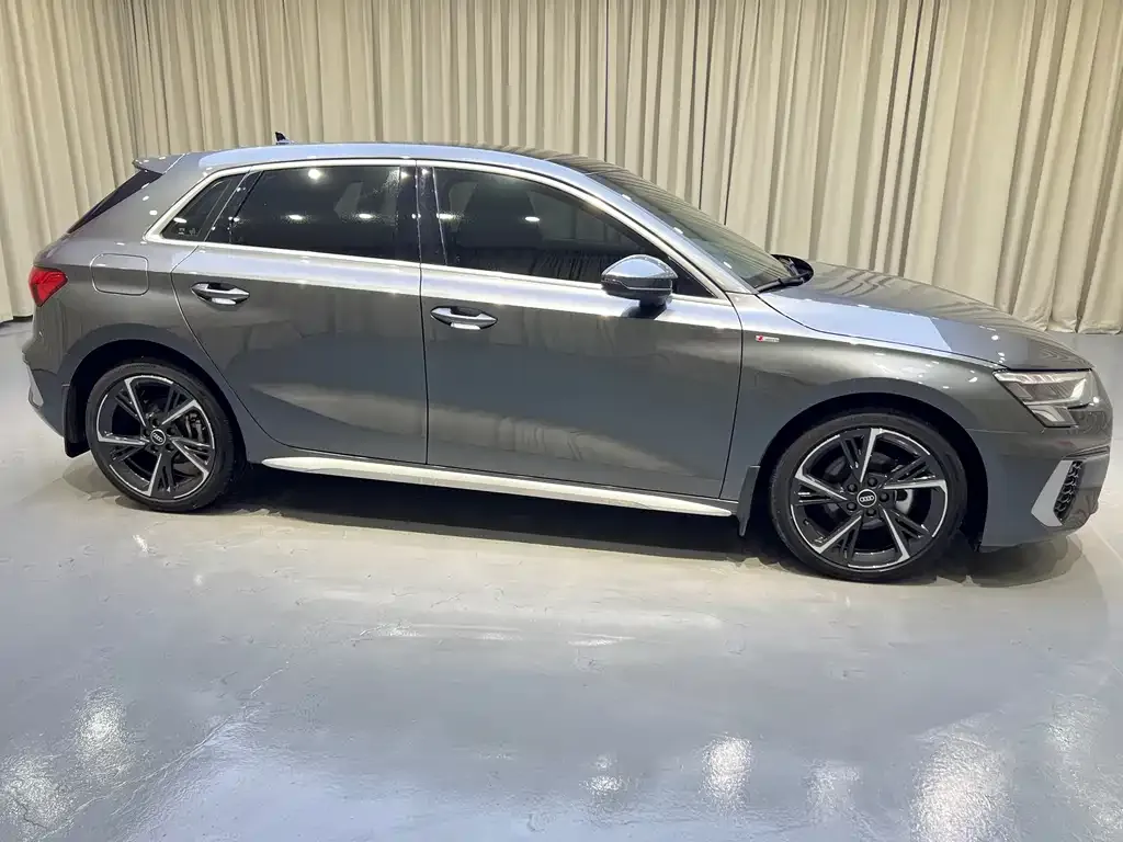Audi A3 — фото 2