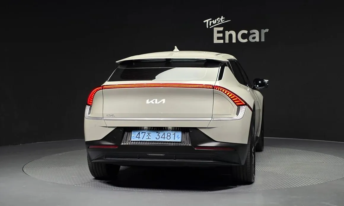 Kia EV6 2023 из KR, фото 3