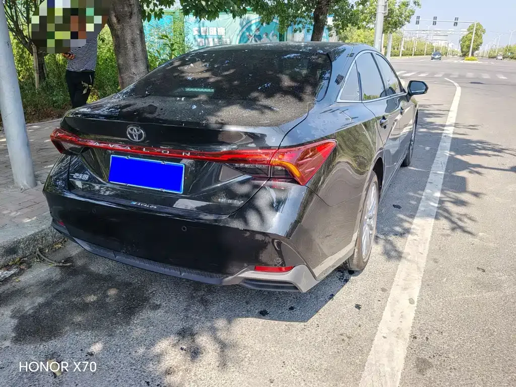 Toyota Avalon — фото 10