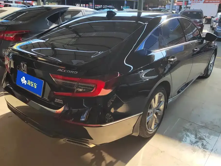 Honda Accord — фото 4