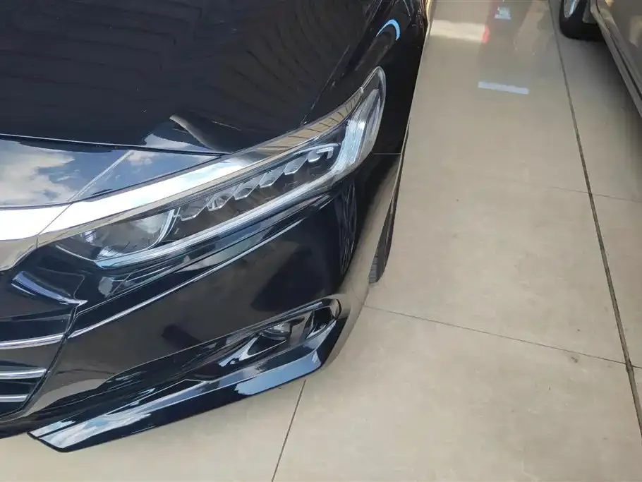 Honda Accord — фото 6