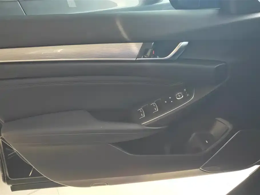 Honda Accord — фото 2