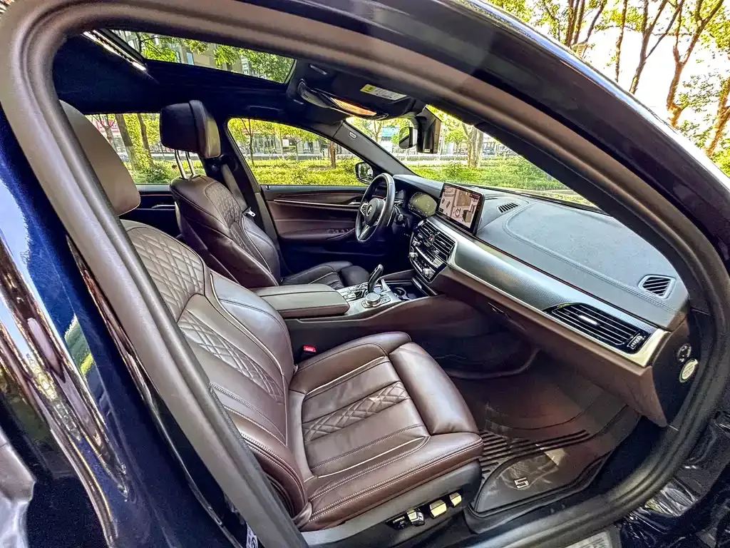 BMW 5 Series (Import) — фото 3