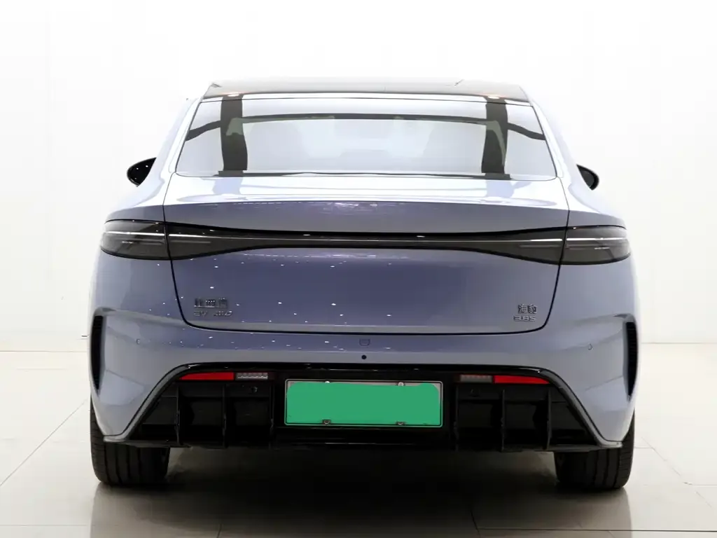 BYD Seal — фото 4