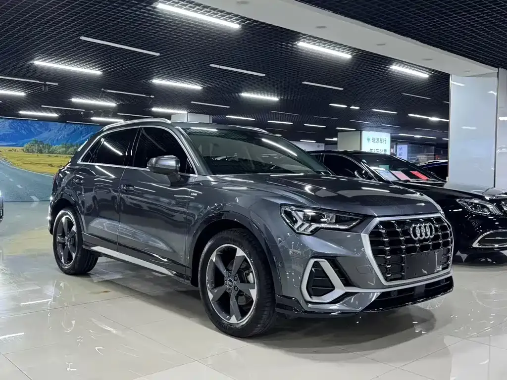 Audi Q3 — фото 5