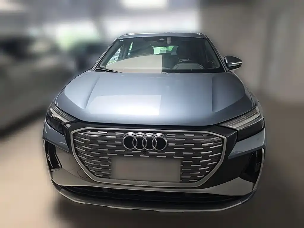 Audi Q4 e-tron — фото 9