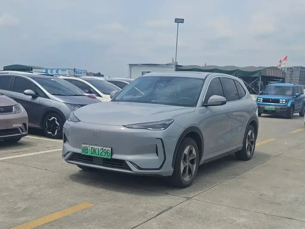 Geely Galaxy E5 — фото 1