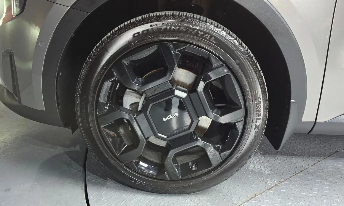 Kia Sorento — фото 8