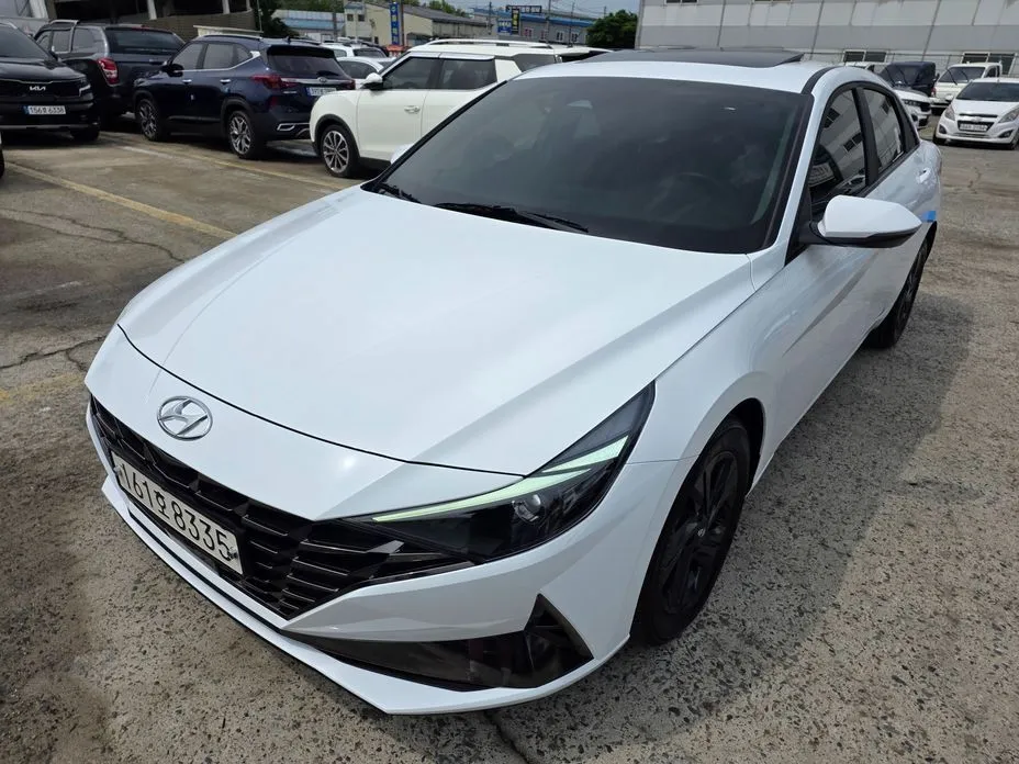 Hyundai AVANTE — фото 1