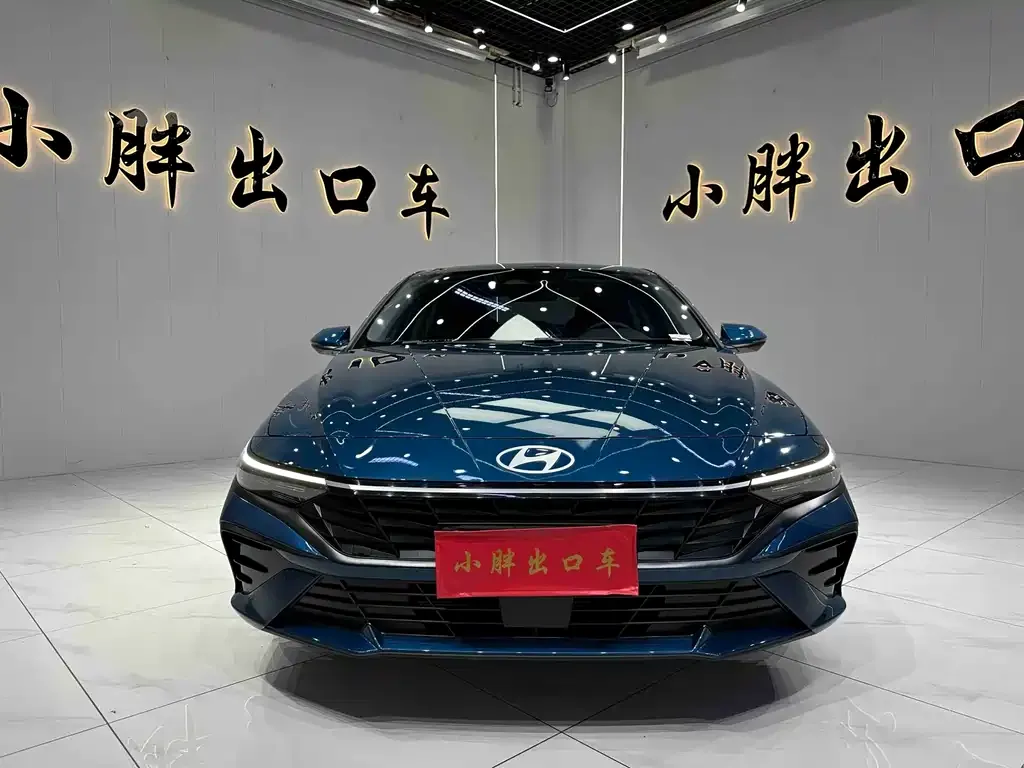 Hyundai Elantra — фото 5