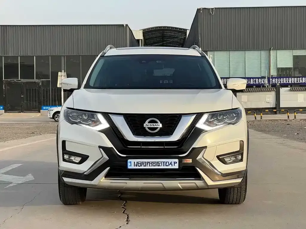Nissan X-Trail 2024 из CN, фото 3