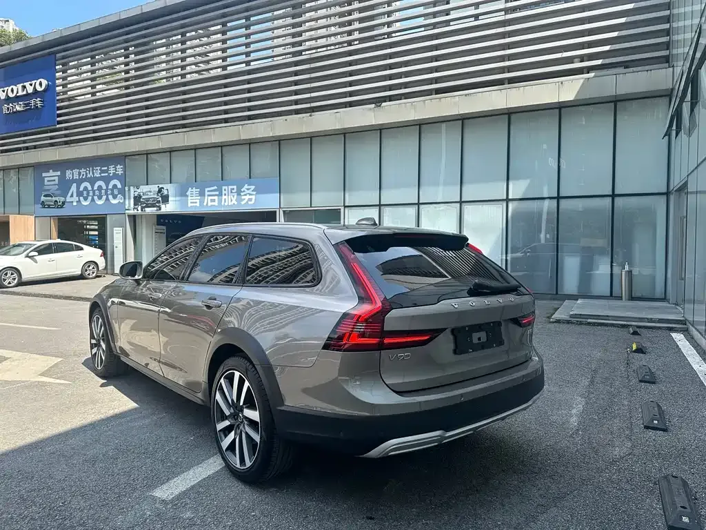 Volvo V90 — фото 8