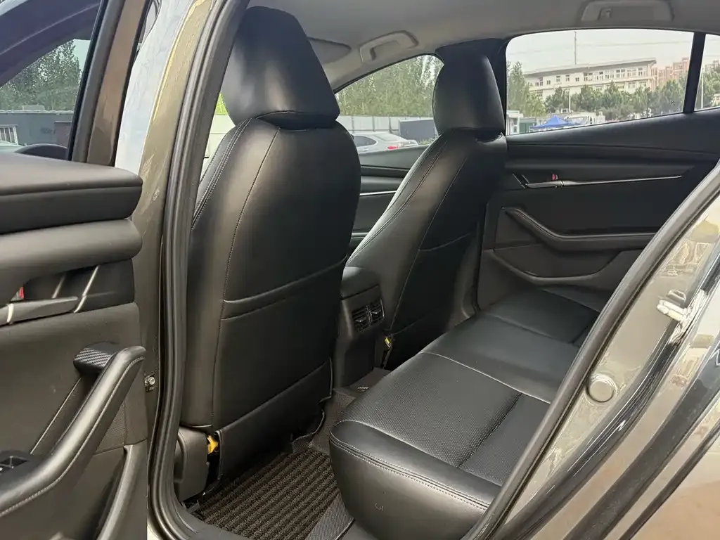 Mazda 3 Axela 2022 из CN, фото 8