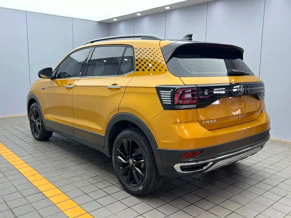 Volkswagen T-Cross — фото 7