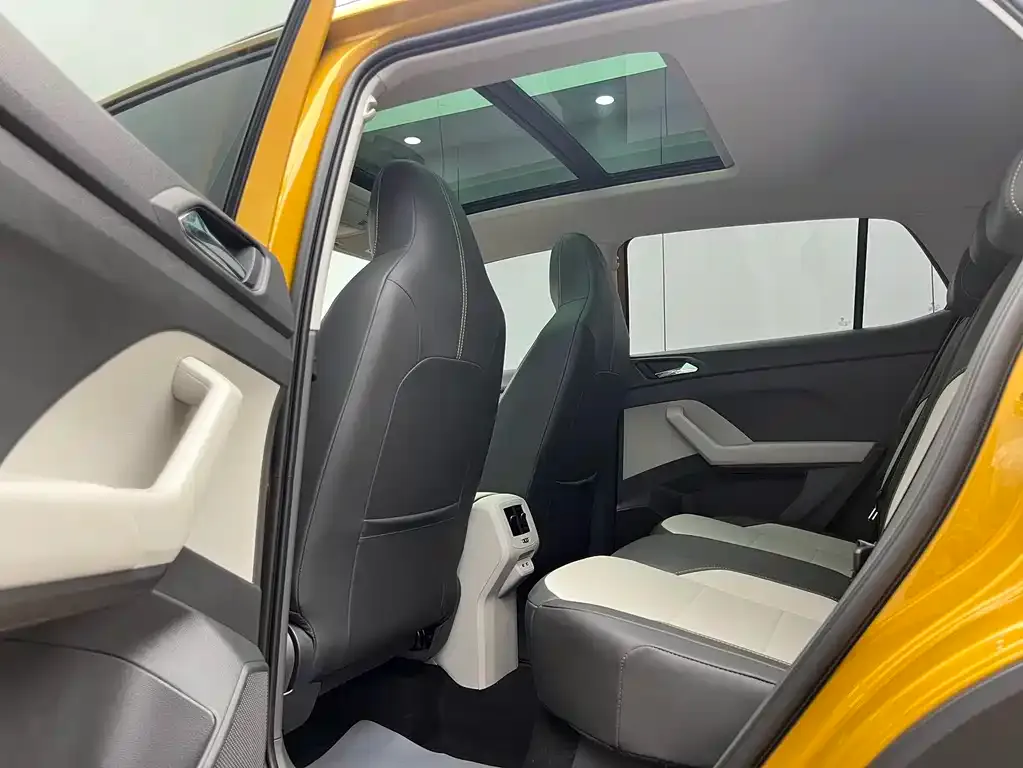 Volkswagen T-Cross — фото 4