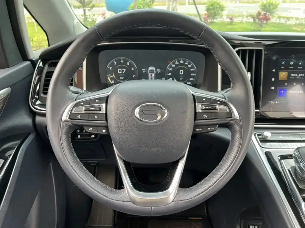 GAC Motor Trumpchi M8 — фото 8
