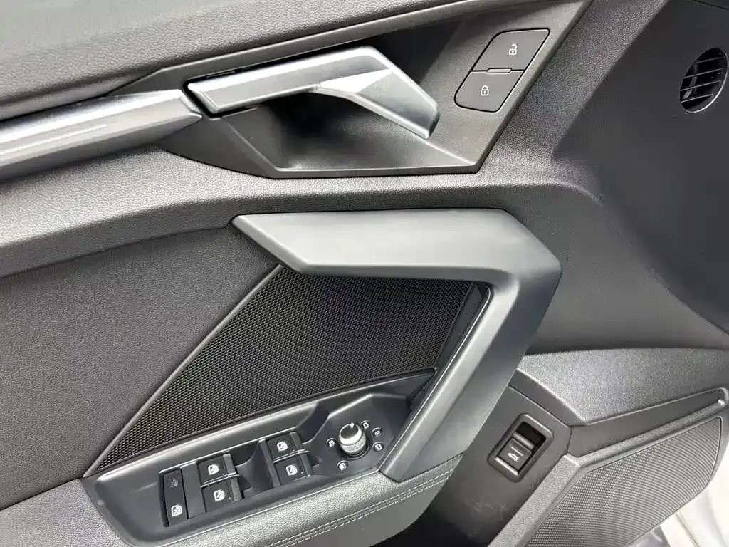 Audi A3 — фото 9
