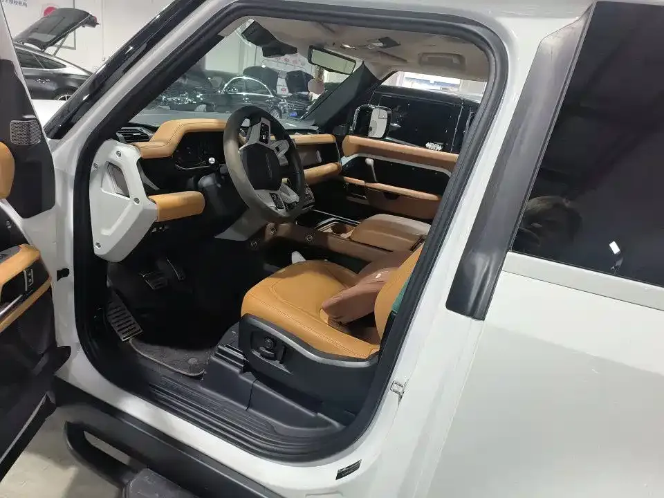 Land Rover Defender — фото 8