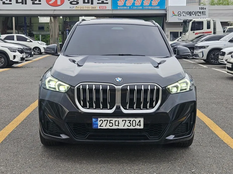 BMW X1 — фото 1