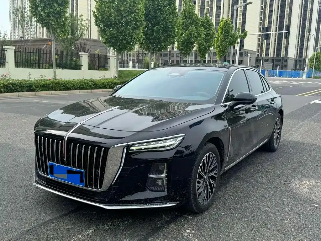 Hongqi H5 — фото 1