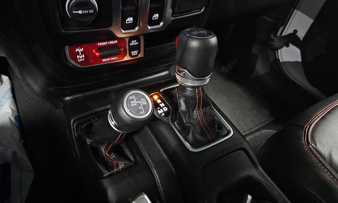 Jeep Wrangler 2023 из KR, фото 5