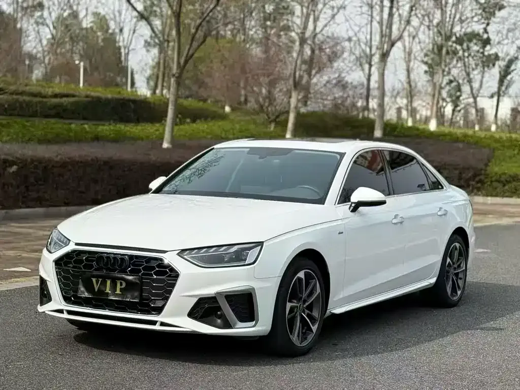 Audi A4L 2023 из CN, фото 3