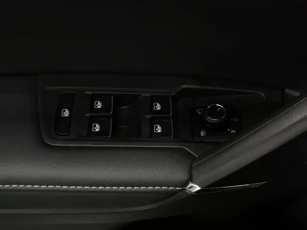 Volkswagen 途观L插电混动 — фото 3