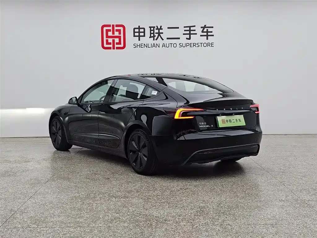 Tesla Model 3 — фото 7