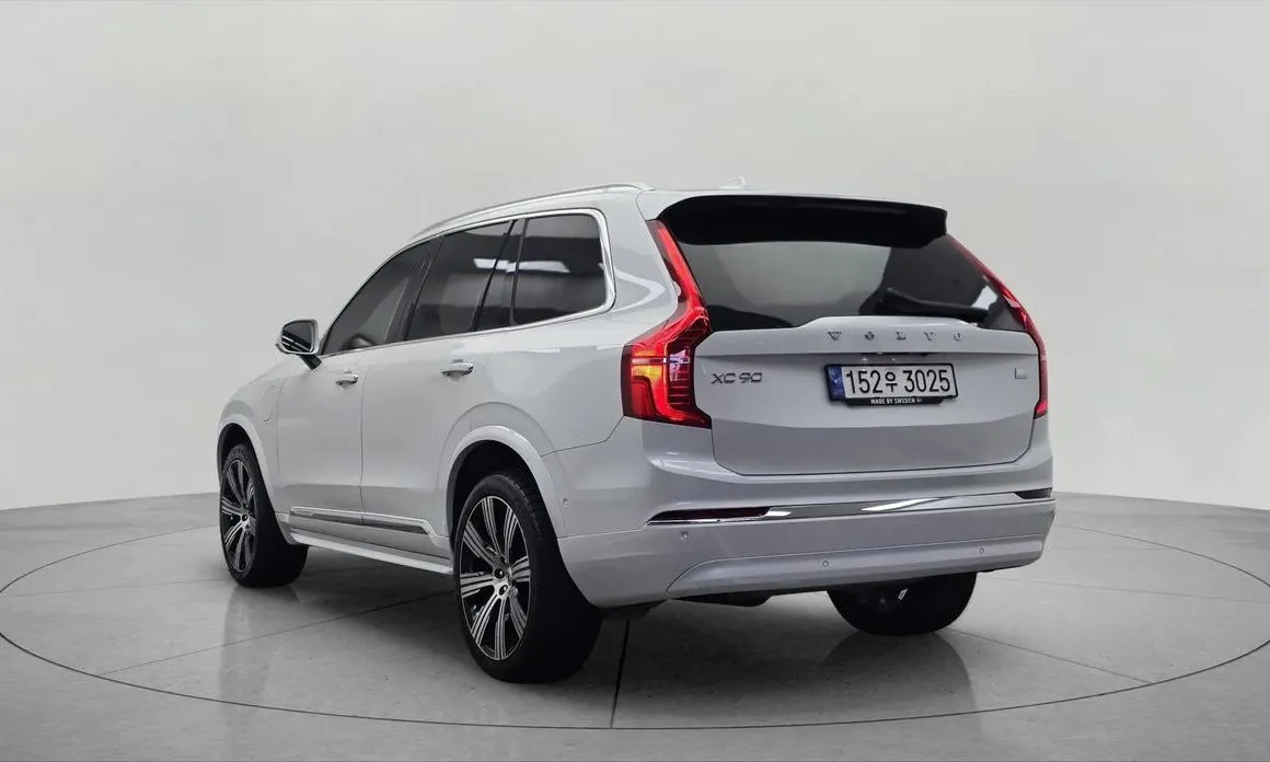 Volvo XC90 2023 из KR, фото 4