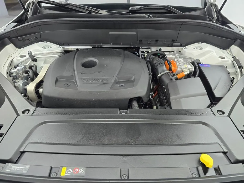 Volvo XC90 2023 из KR, фото 8