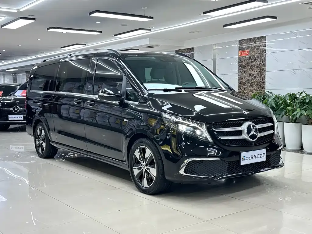 Mercedes-Benz V-Class — фото 2