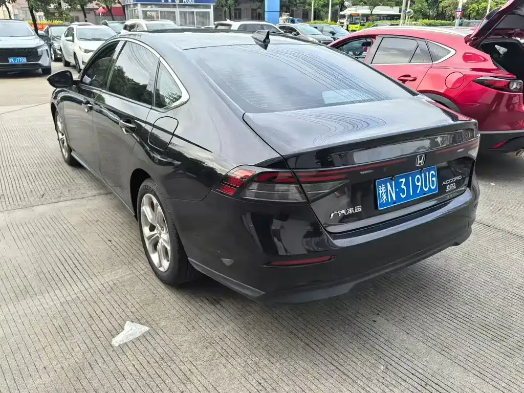 Honda Accord — фото 4