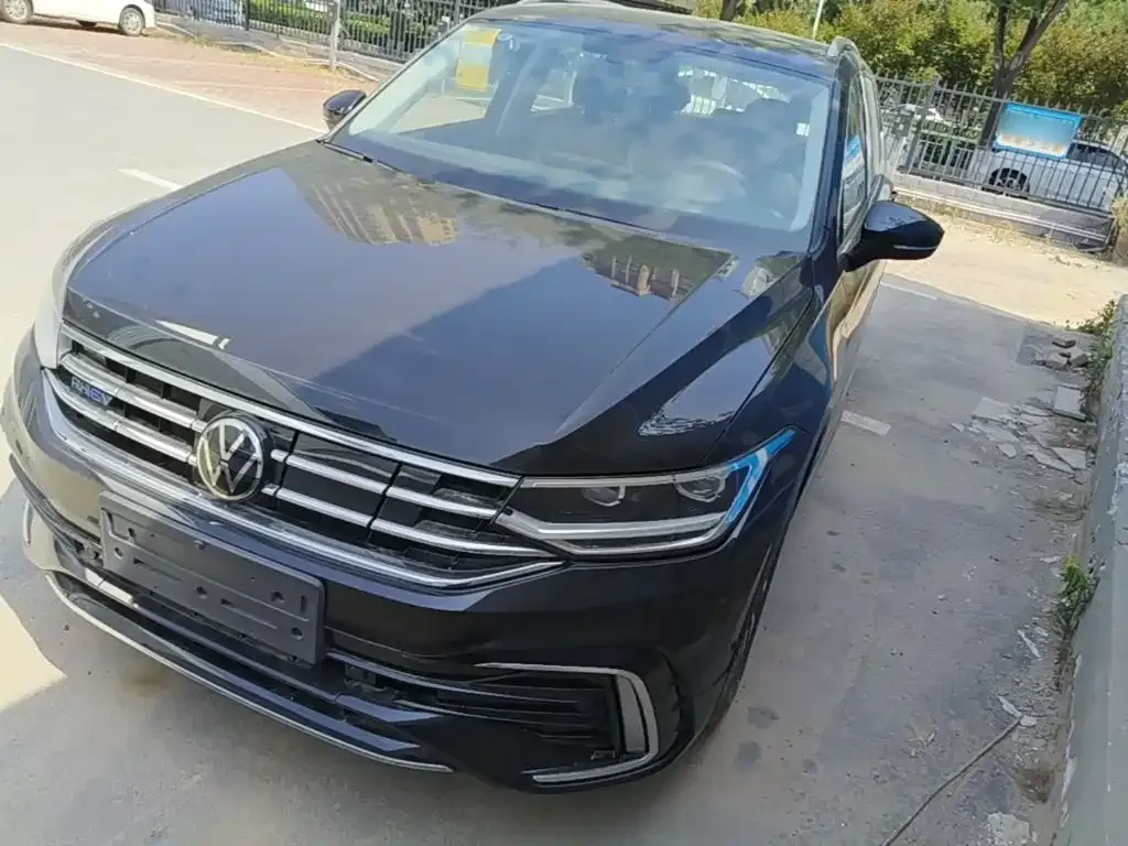 Volkswagen 途观L插电混动 — фото 1