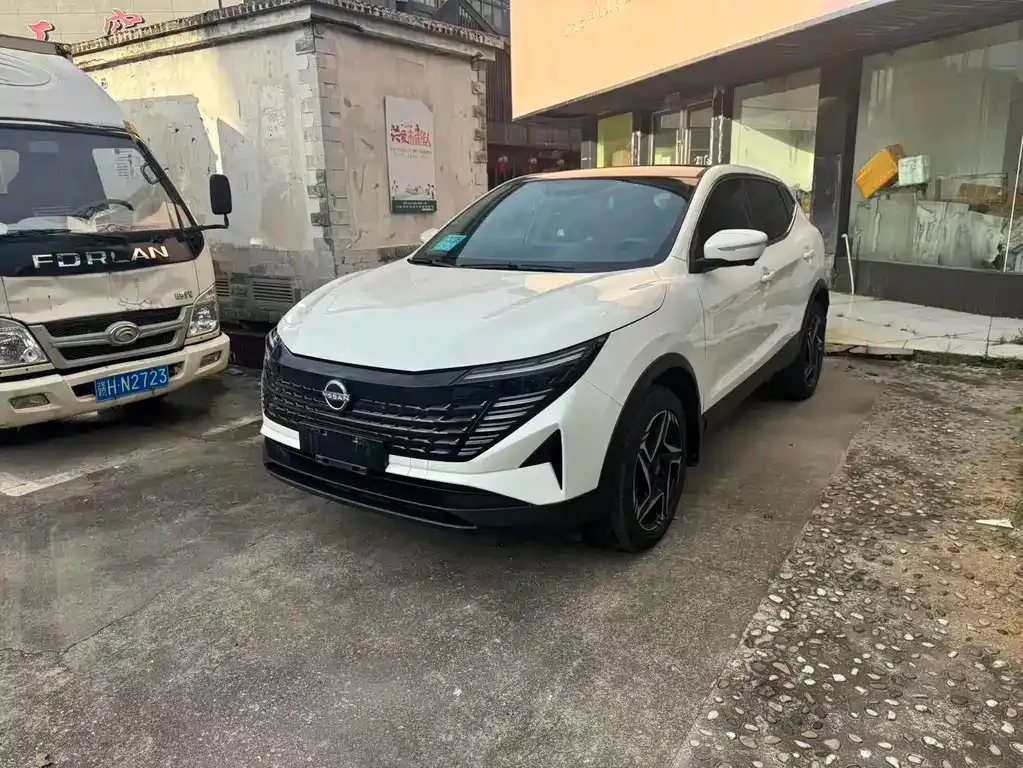 Nissan Qashqai — фото 1