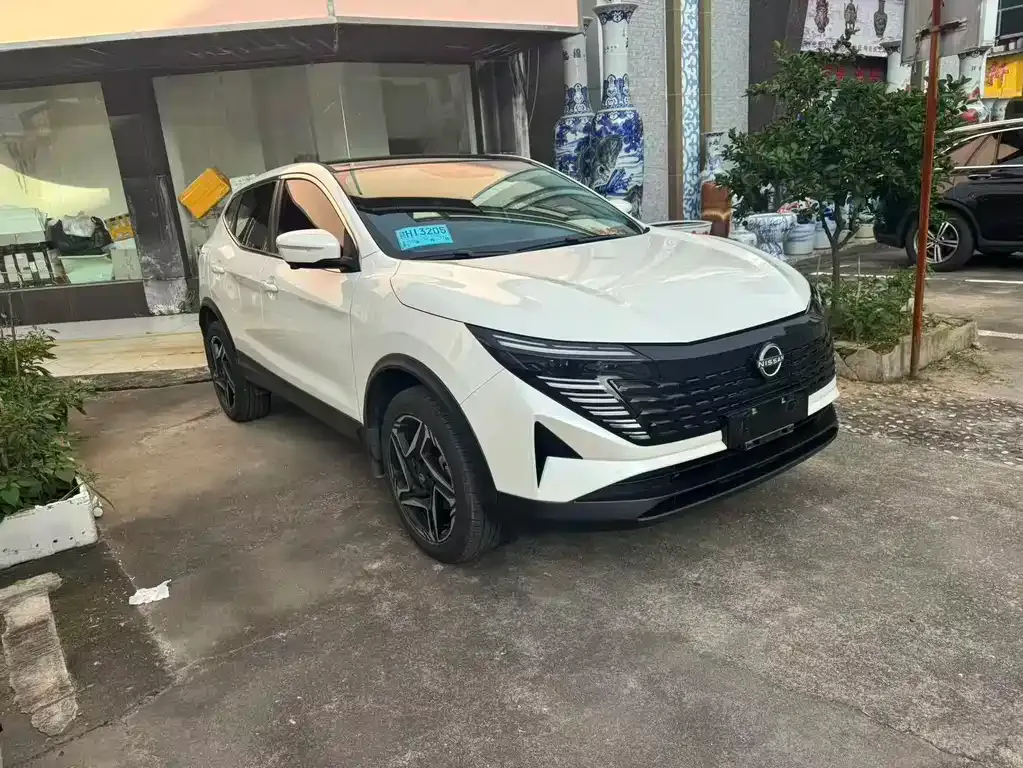 Nissan Qashqai — фото 8