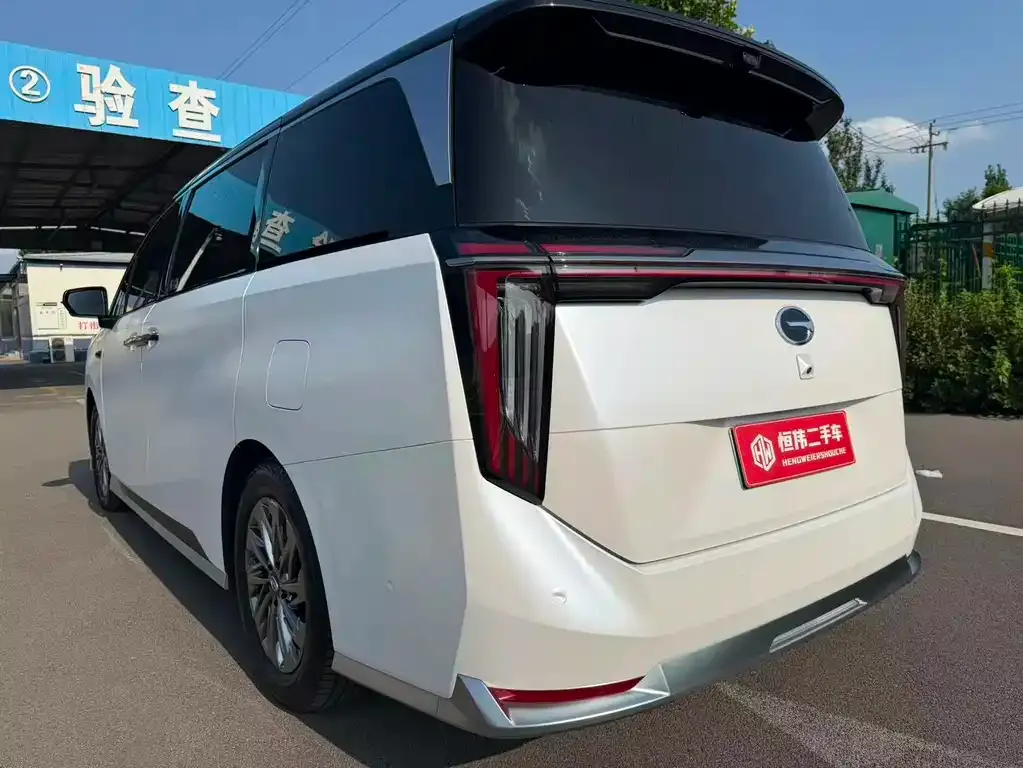 GAC Motor Trumpchi M8 — фото 2