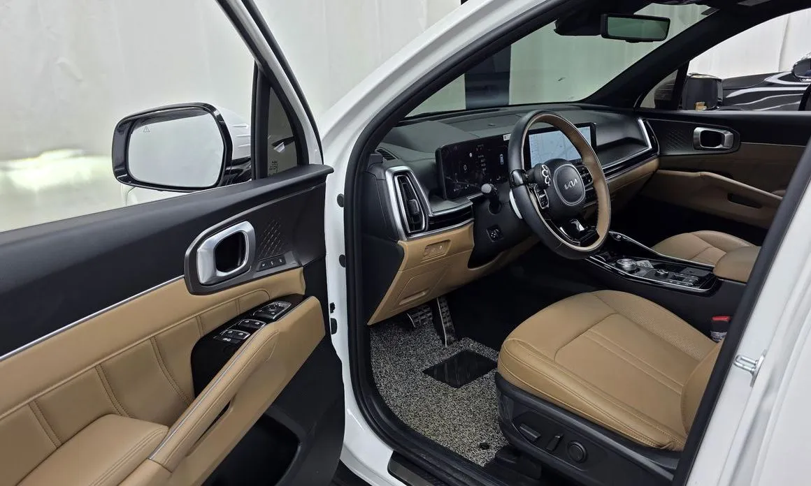 Kia Sorento — фото 6