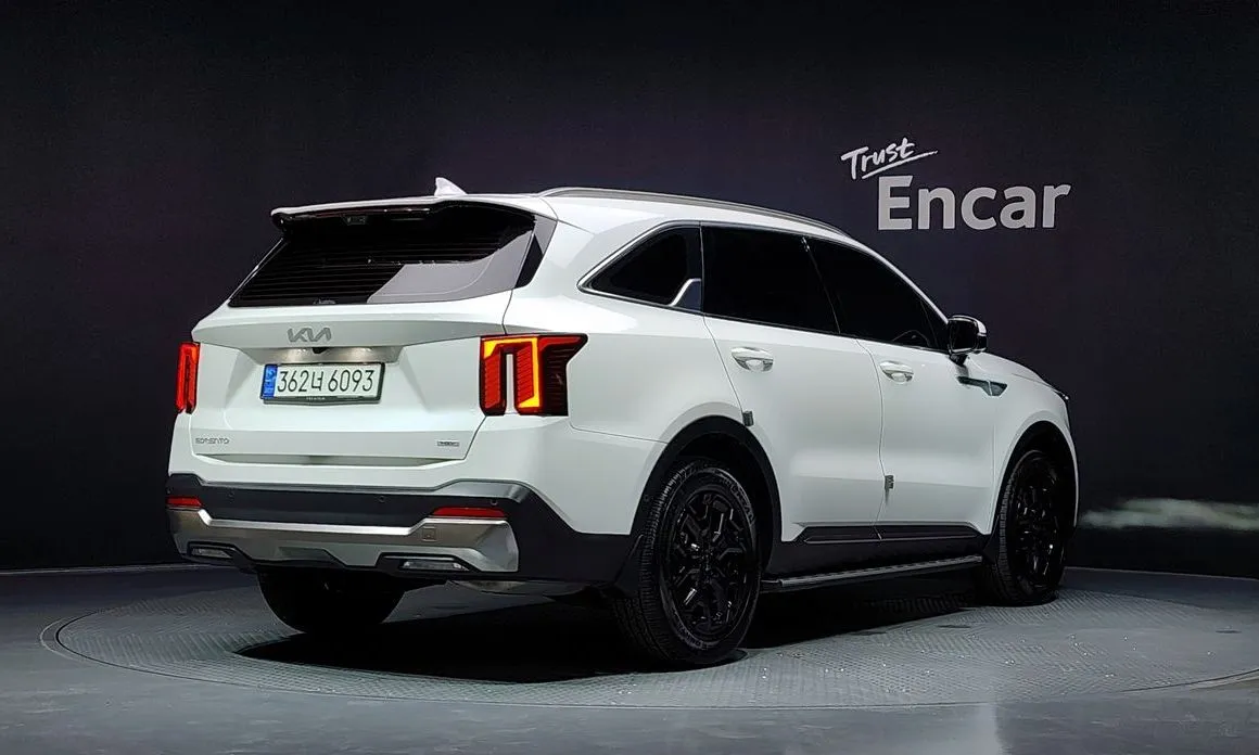 Kia Sorento — фото 7