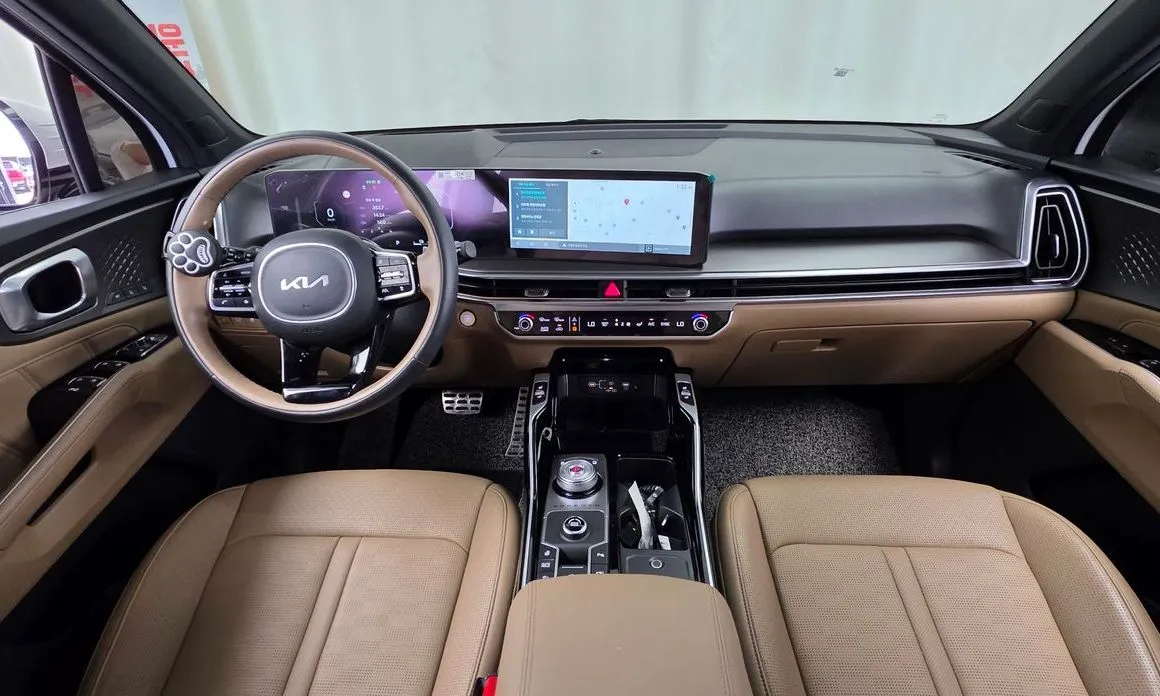 Kia Sorento — фото 10