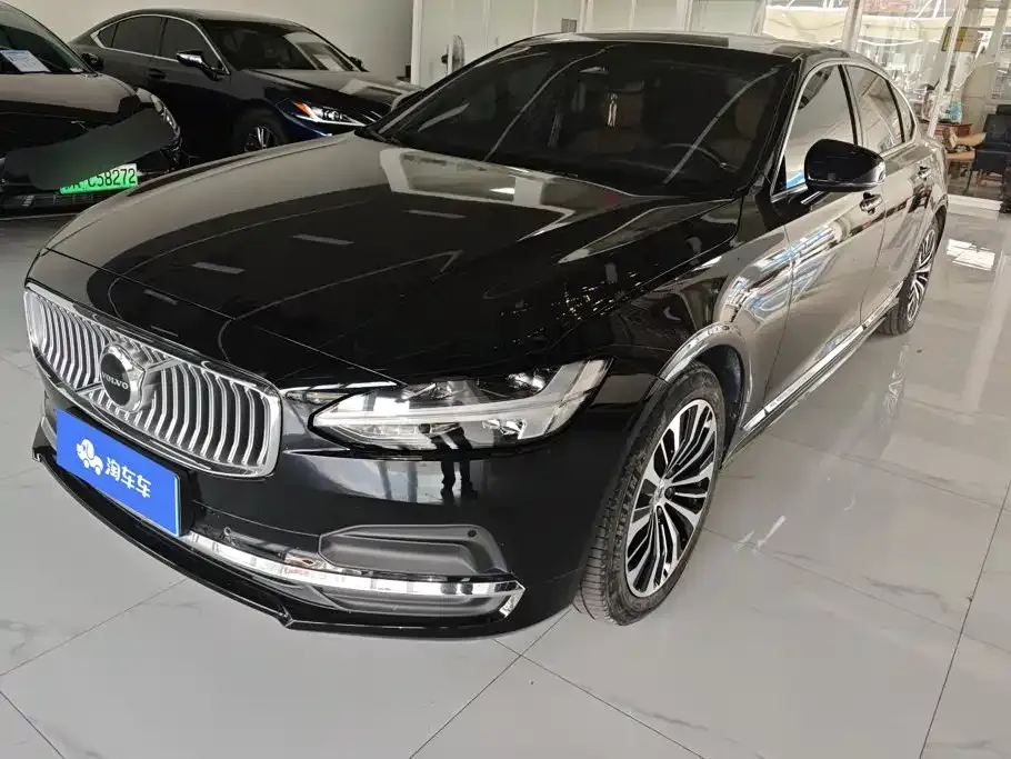 Volvo S90 — фото 1