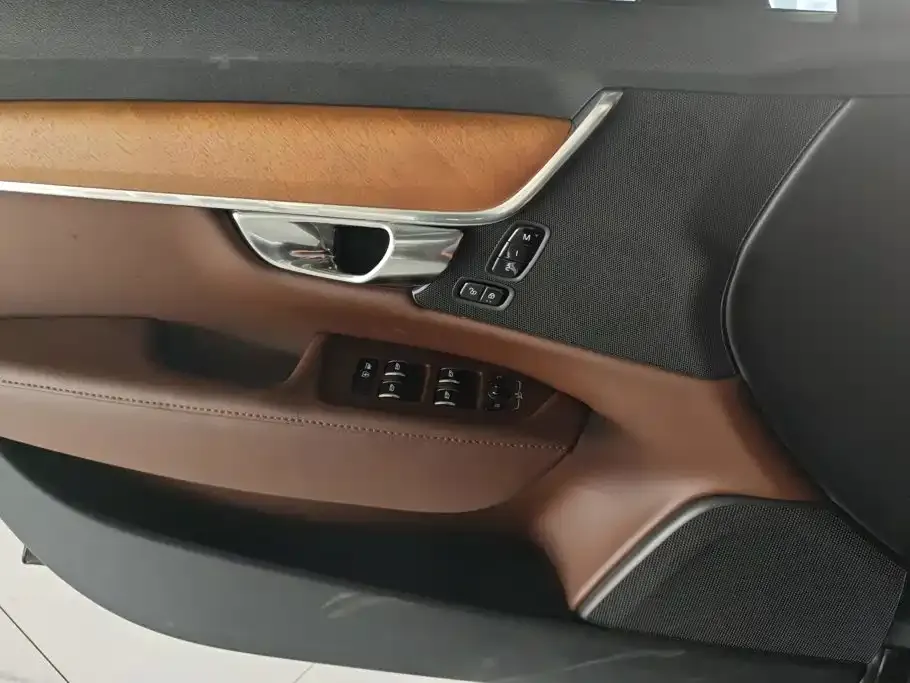 Volvo S90 — фото 3
