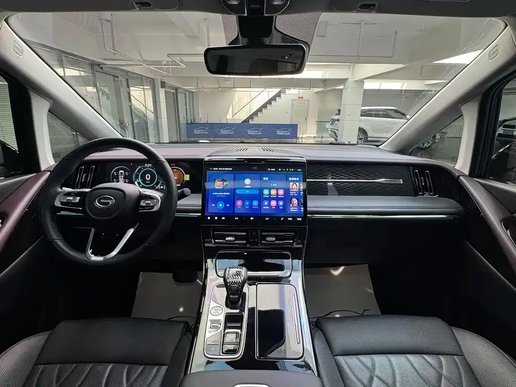 GAC Motor Trumpchi M8 — фото 8